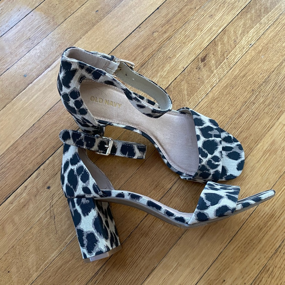 COPY - Cheetah heels